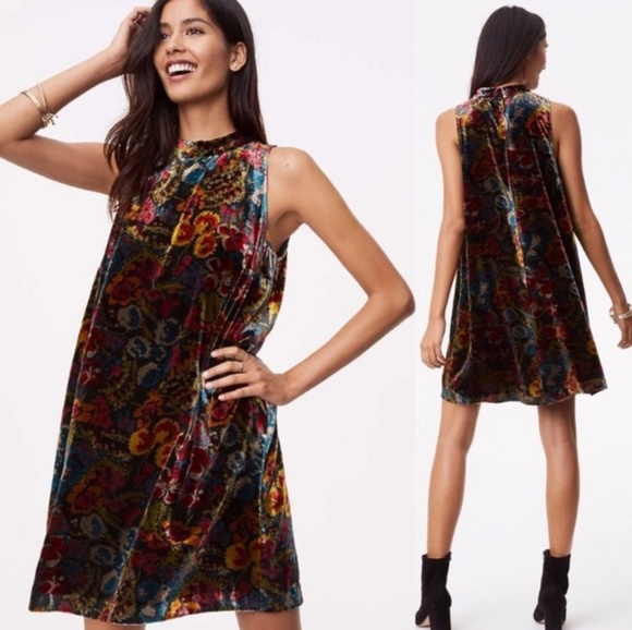 LOFT Dresses & Skirts - ✨Sale✨LOFT retro floral velvet swing dress